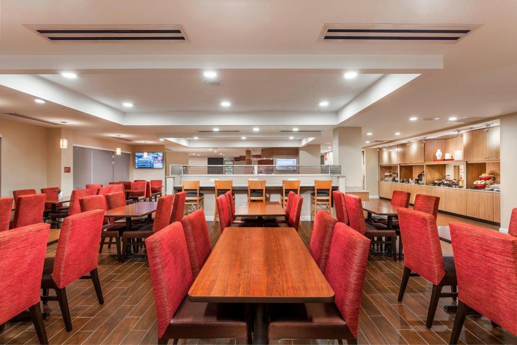 Towneplace Suites By Marriott Orlando Altamonte Springs/Maitland Bagian luar foto