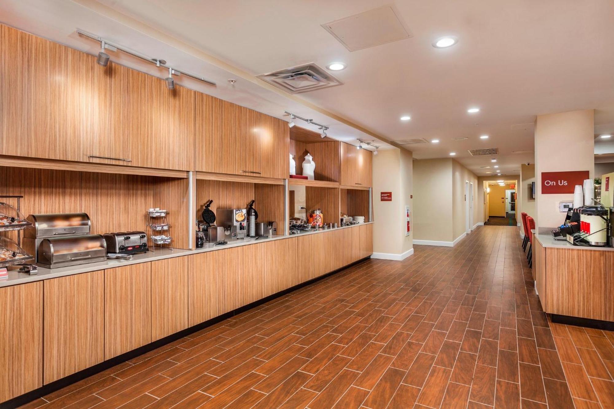 Towneplace Suites By Marriott Orlando Altamonte Springs/Maitland Bagian luar foto